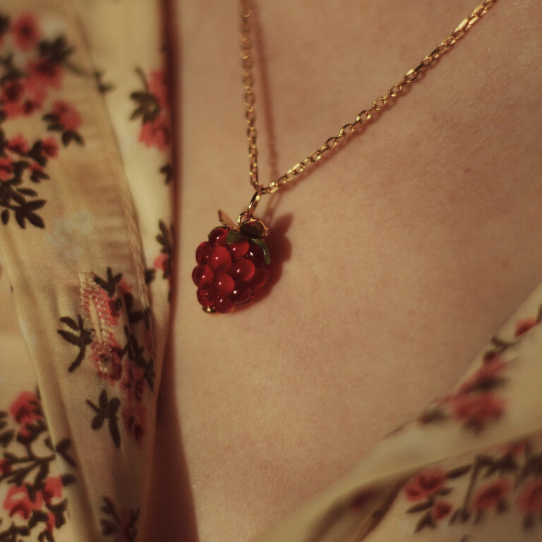 Raspberry pendant – 10 DECOART