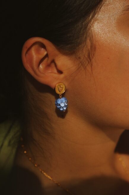 10 decoart earrings