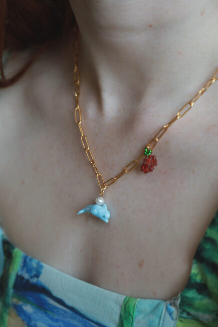 necklace with dolphins from 10decoart