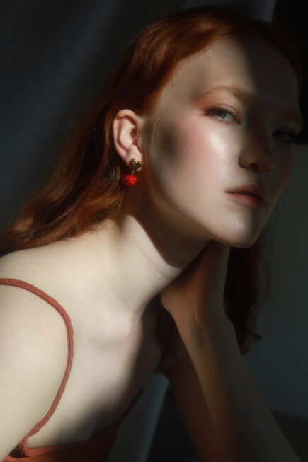 red raspberry earrings from 10 decoart