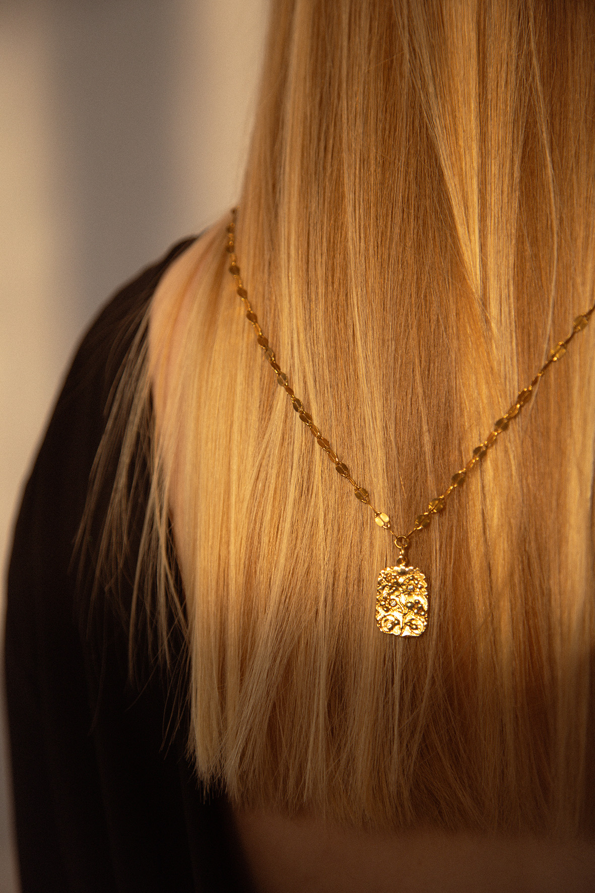 tree of life beautiful pendant with zircons