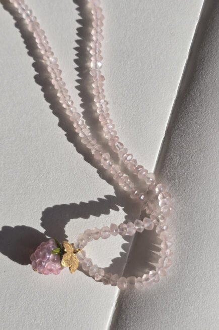 pink raspberry, golden leaf, pink roseqwarz